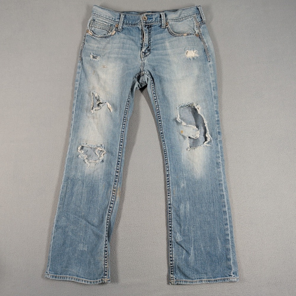 BKE Jeans Women's 33R Blue Carter Distressed Bootcut Denim Casual Everyday Y2K